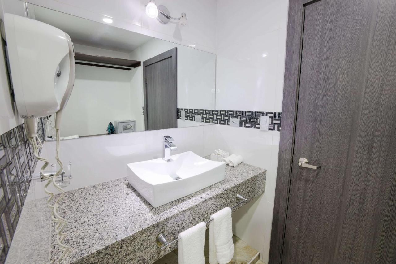 Basha Hotel & Restaurant San Pedro Sula Dış mekan fotoğraf